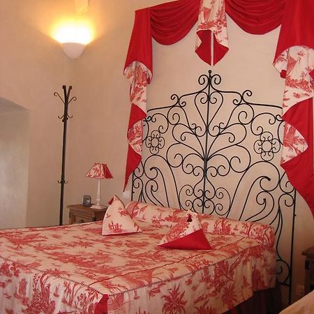 Bed and Breakfast L'Echo Et L'Abbaye Ла-Шез-Дьє Номер фото