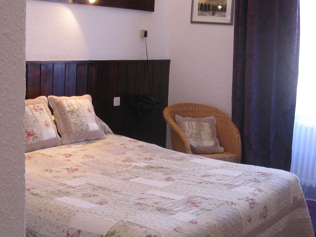 Bed and Breakfast L'Echo Et L'Abbaye Ла-Шез-Дьє Номер фото