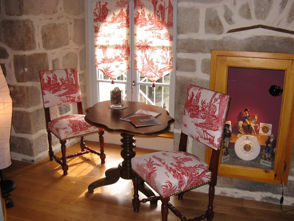 Bed and Breakfast L'Echo Et L'Abbaye Ла-Шез-Дьє Номер фото